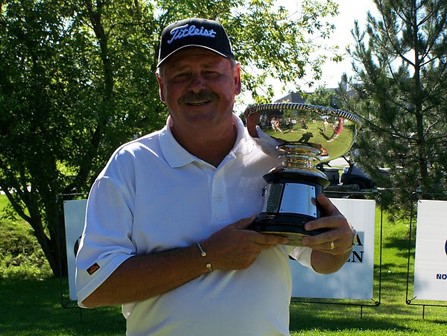 Dave Barr et Bob Panasik, tous deux membres du Temple de la Renommée du Golf Canadien, confirment le